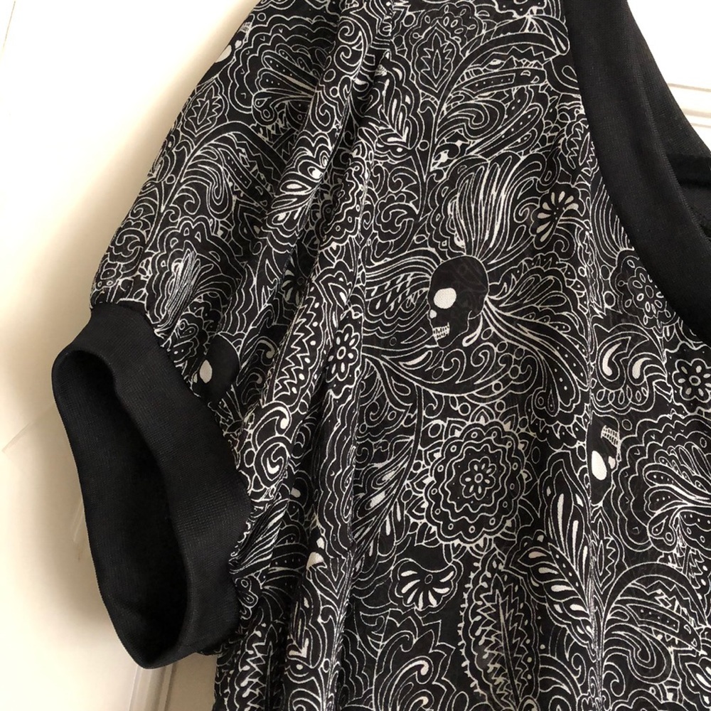 Torrid Blouse - Picture 4 of 4